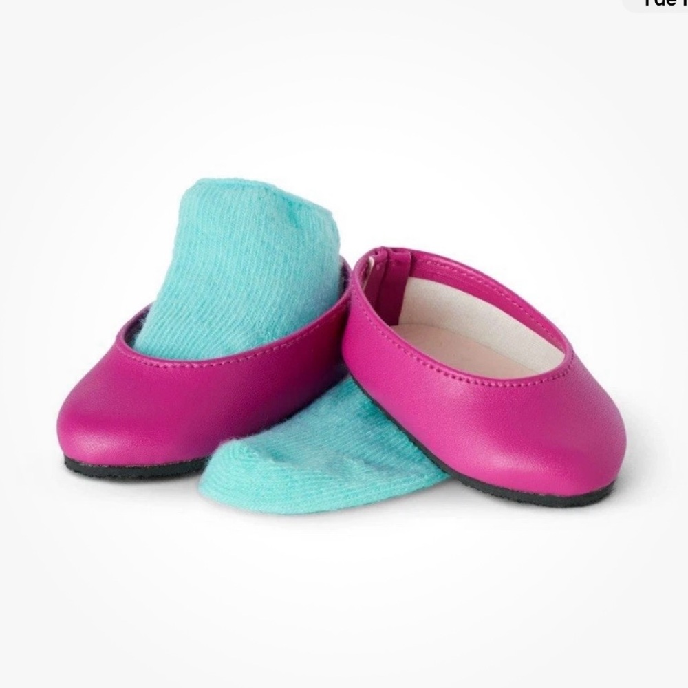 American Girl Doll Courtney's Pink Flats Shoes And Socks in Box (Retired)